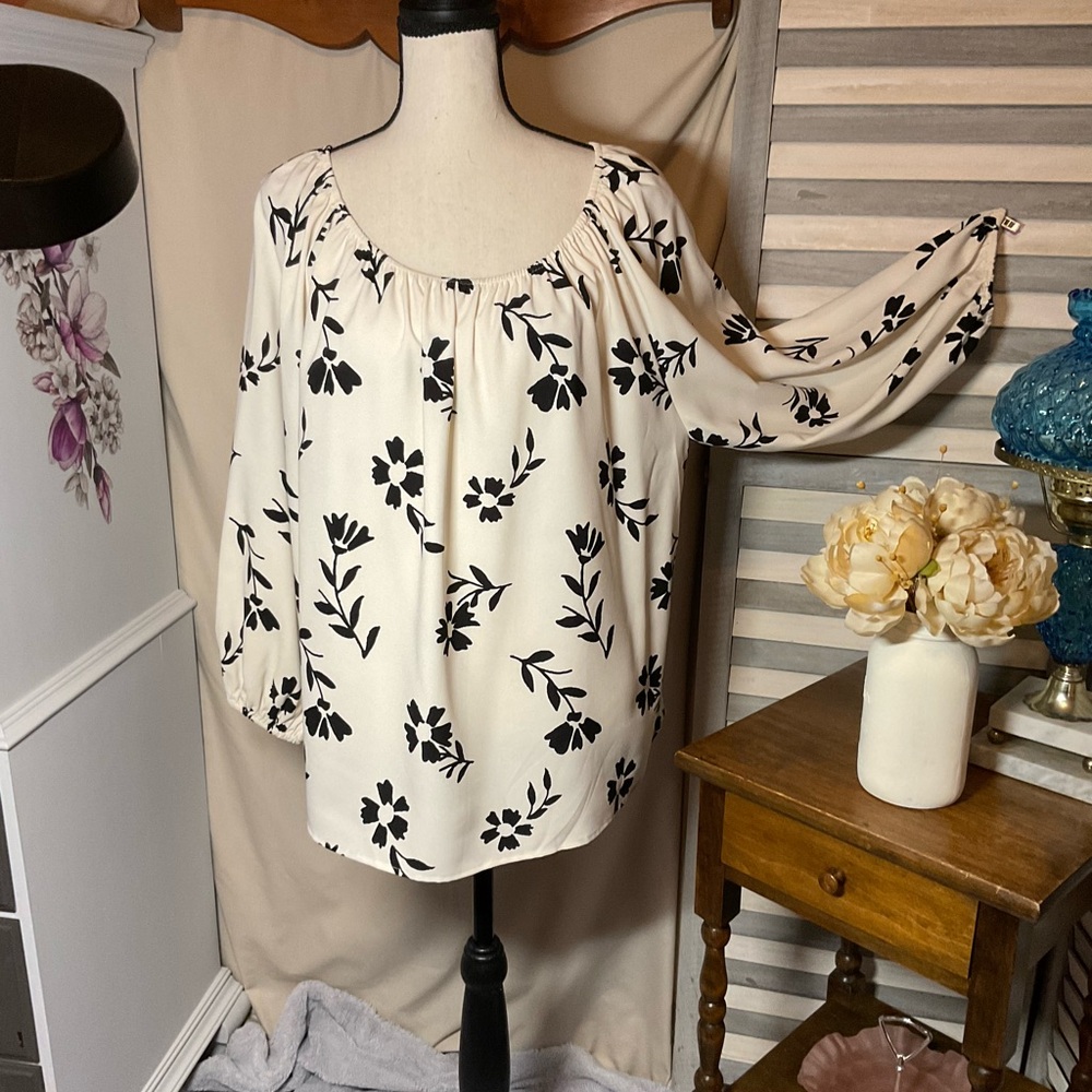 Ann Taylor Cream Ruffled Relaxed Blouse